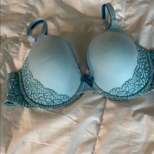 Victoria’s Secret bra size 38D